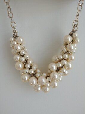 Statement glossy pearl bauble chunky short necklace